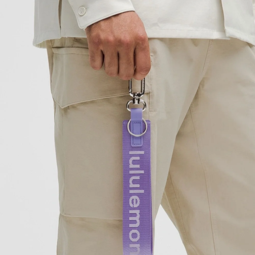 Lululemon Never Lost Keychain *NWT Dark Lavender/White Opal - Picture 2 of 4